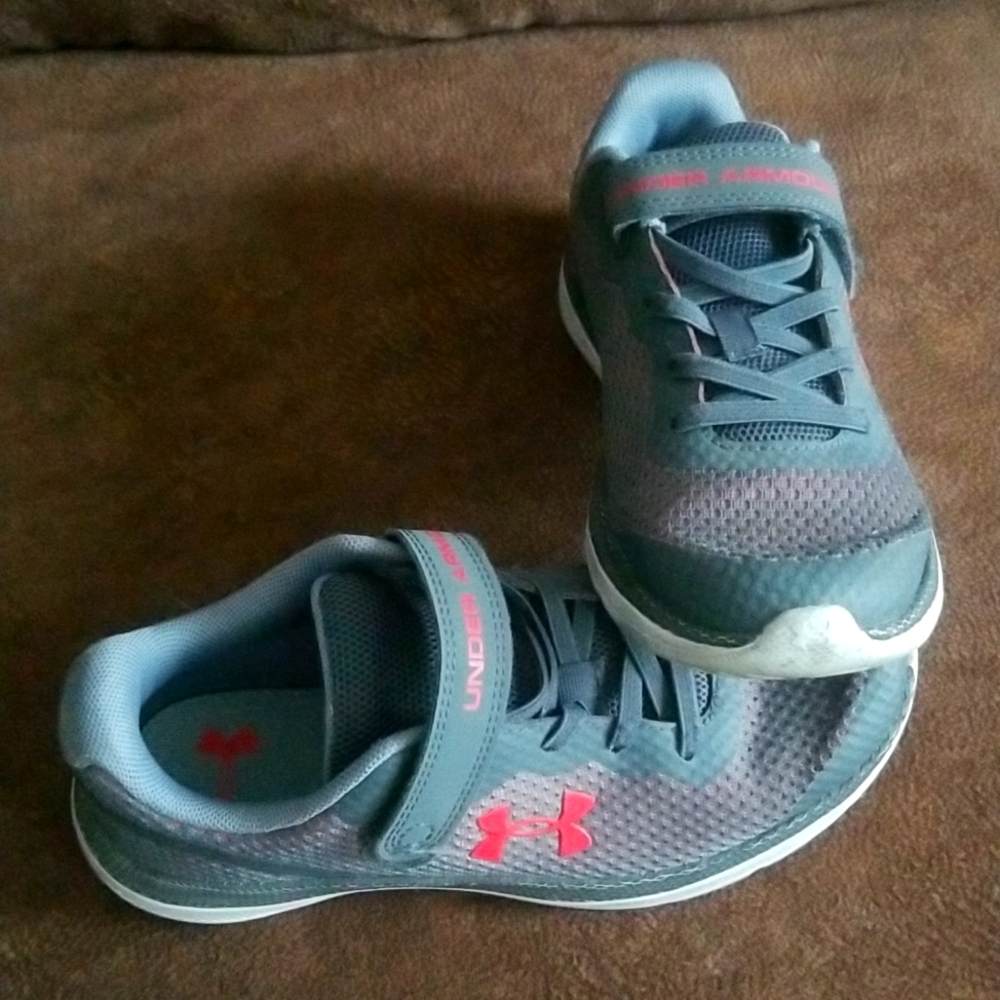 Boys Under Armour sneakers
